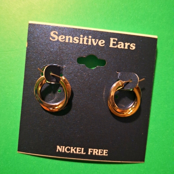 Gold Hoop Earrings for Sensitive Ears - Picture 1 of 2